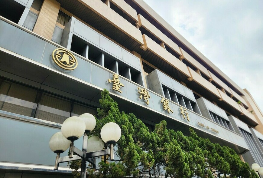提前達標卻急踩煞車？六大核心產業放款年底轉弱　不動產資金動能同步降...