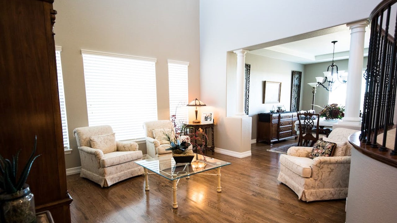 看房要先匯2萬！北漂妹租屋遇詐騙 內行人曝：敢簽約的也會騙