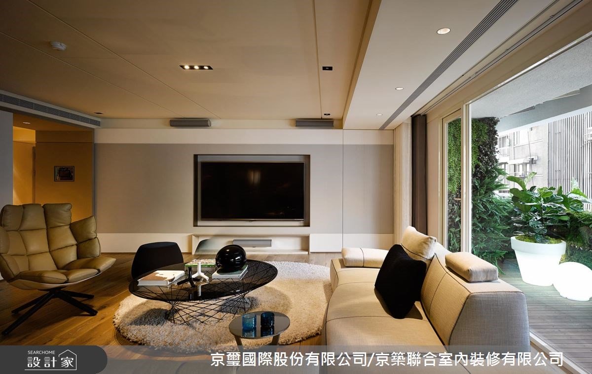 跨越老屋與都市的藩籬，以藝術和綠意譜出現代生活的交響樂曲