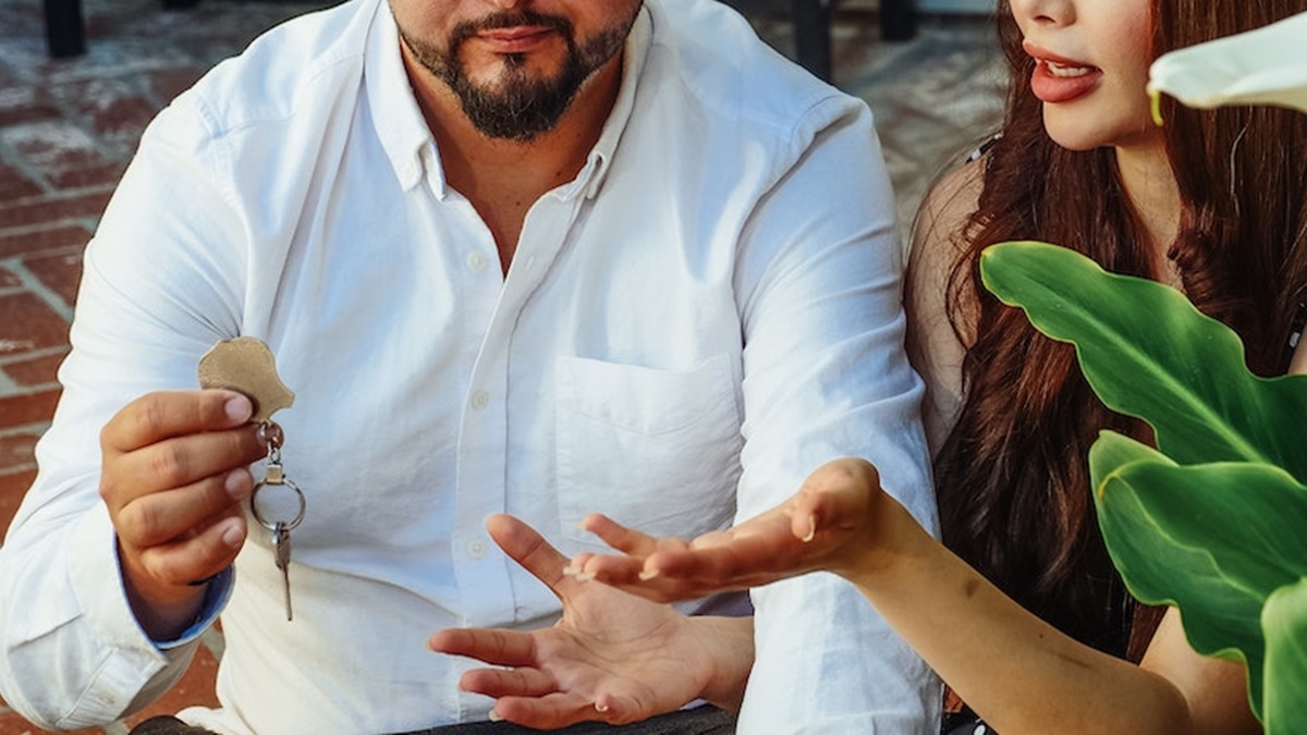 男友喊「共體時艱」扛房貸 卻又不願先結婚 律師直言：婚前別談錢！