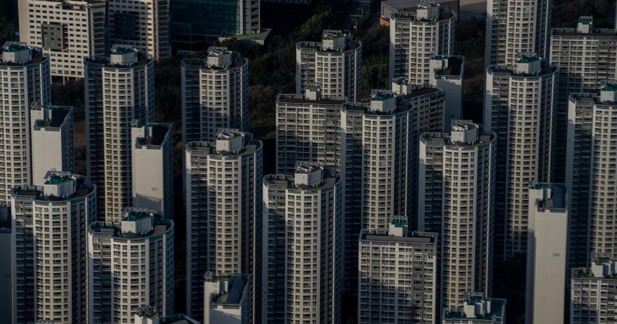 南韓房市大崩壞全租房「金字塔神話」慘變地獄！首爾月租暴漲、萬人淪「...