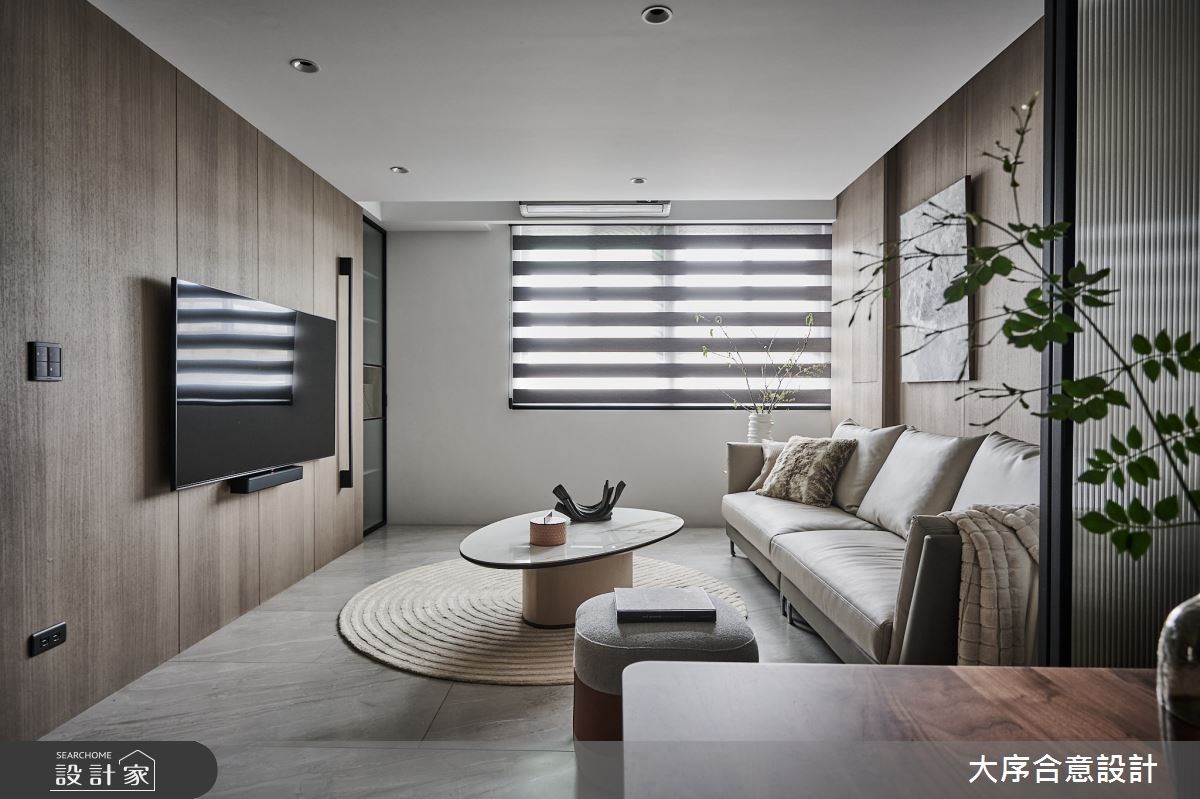 望見湖水綠的摩登現代感！老屋加入彈性輕隔間，完美改造不良格局與動線