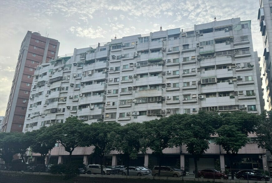 賣厝阿明：租金補貼的雙面刃—政策如何意外催生「隔間套利」產業？