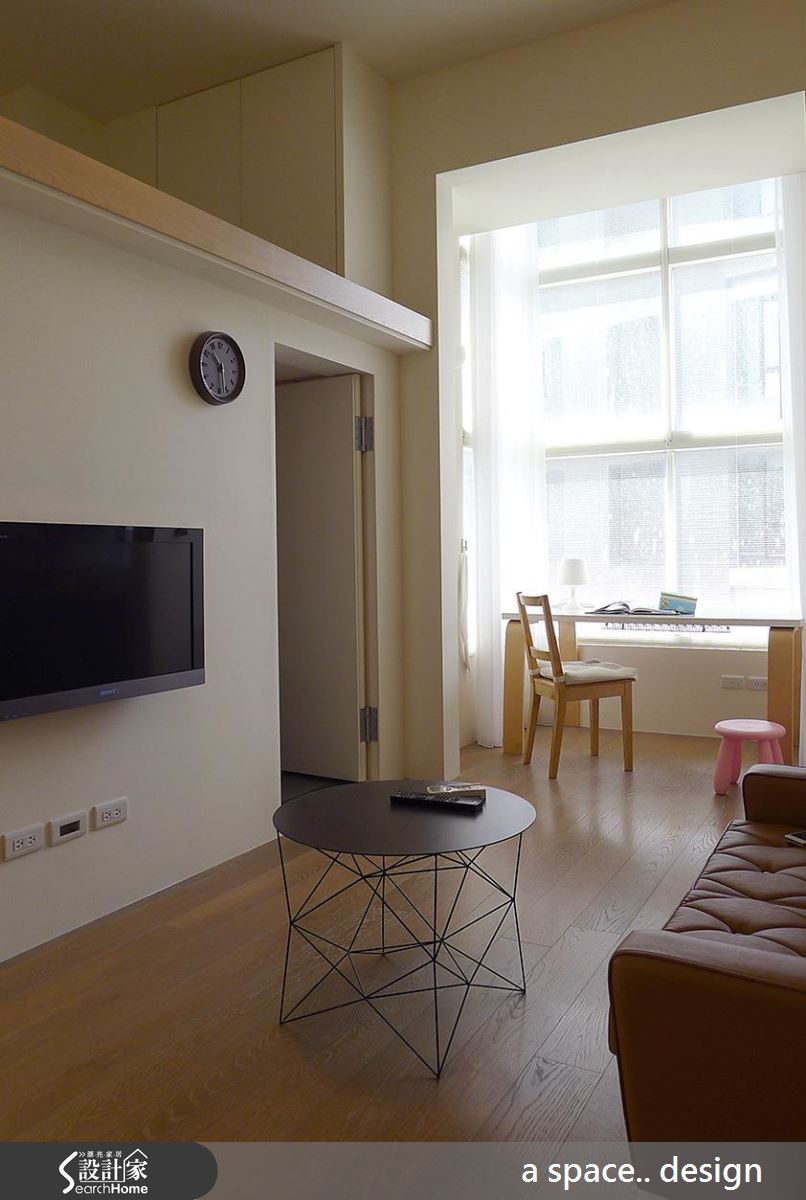 最愛溫暖簡約感！ 舒適滿分的 12 坪木質夾層小窩