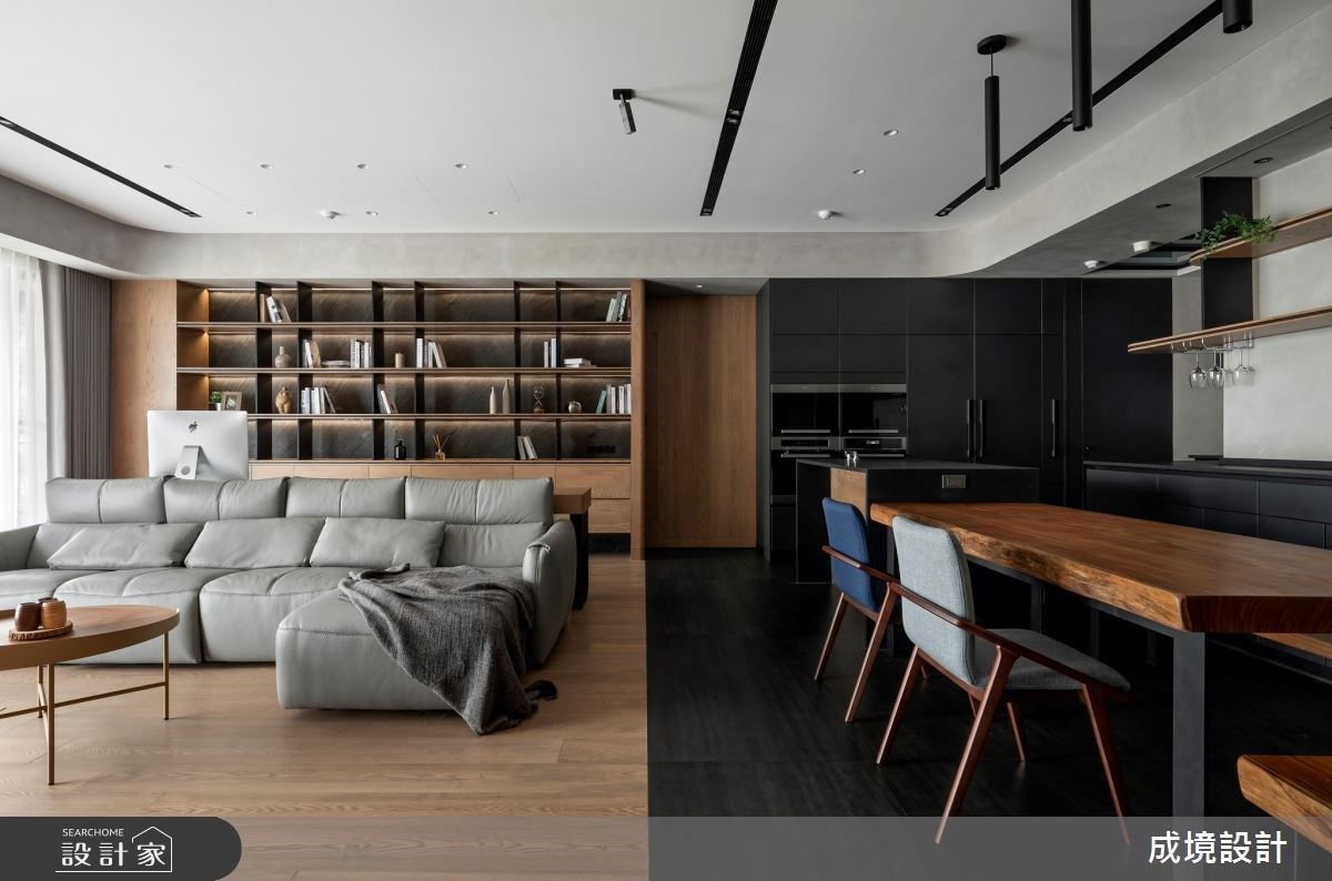 在大廚房與狗狗作伴！移動式電視拉門，開啟現代人文的生活視野