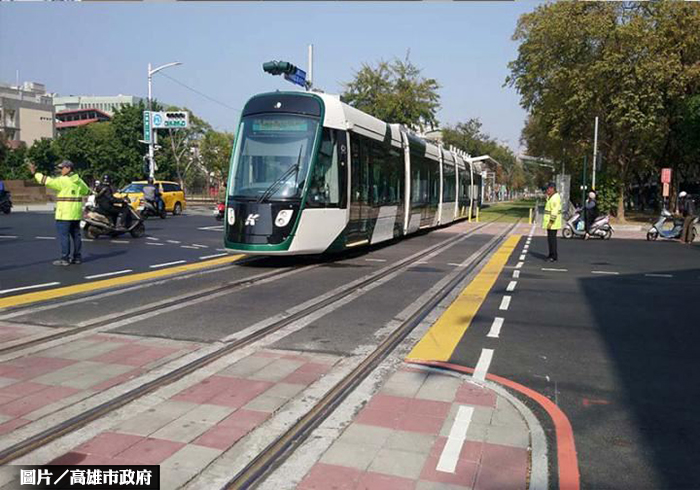 高雄輕軌二階 運行效率提升15%