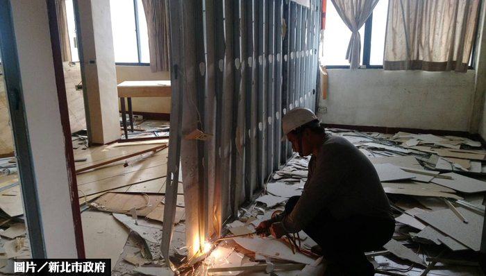 又是木質隔間　新北鐵腕拆違建