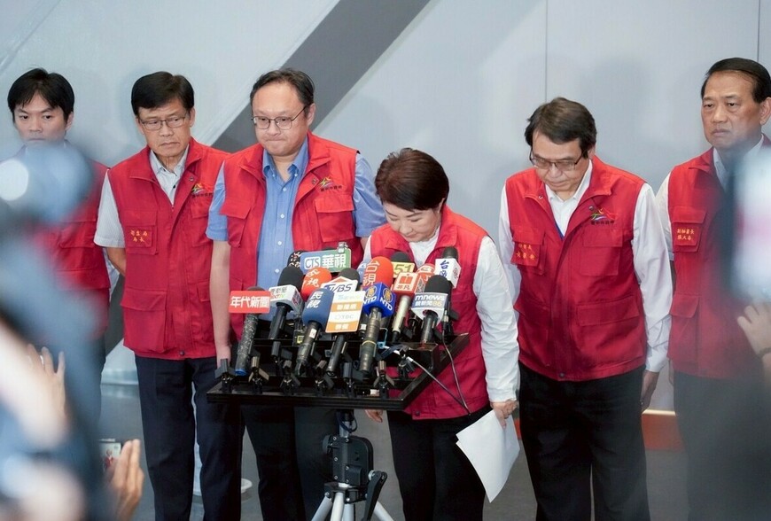 台中防疫風波 盧秀燕兩度鞠躬致歉：概括承受、引以為鑑