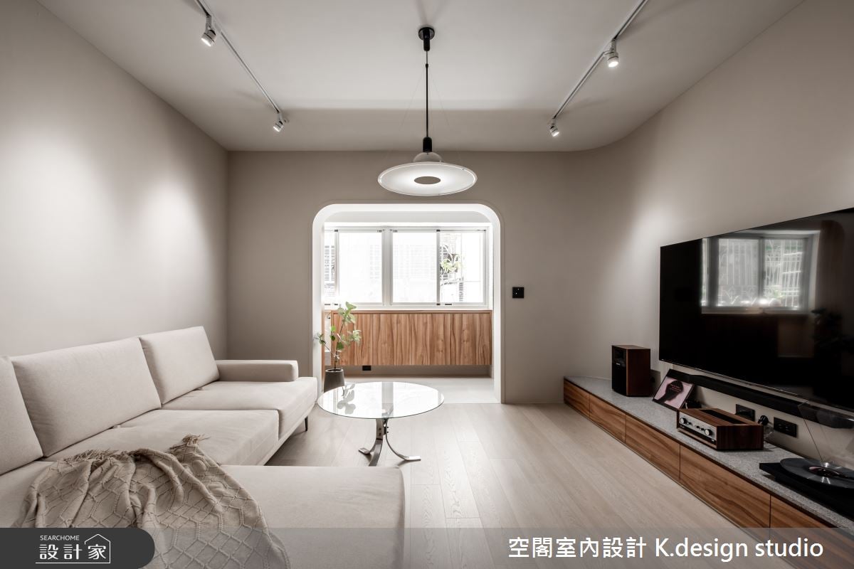 26坪老屋翻新，寧靜又時尚的燕麥色調為人生下一個階段增添無限想像