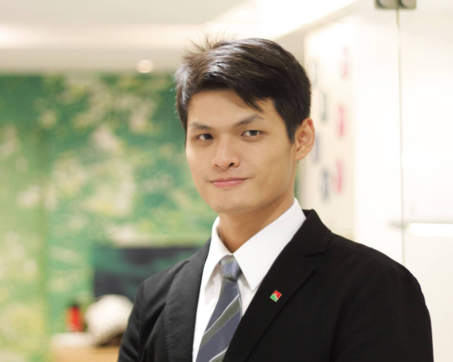 信義房屋中和秀山店專案經理姜伯平幫老客戶處理漏水，獲得屋主讚賞。