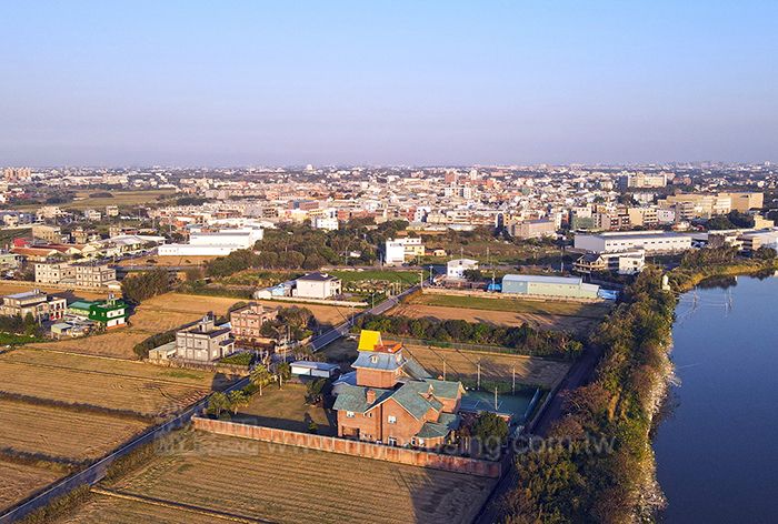 農地移轉給公司 應繳納土地增值稅