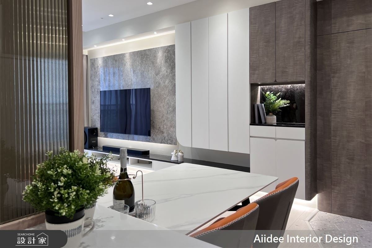 以「理想預算」打造高質感現代簡約風設計!高雄左營22坪新成屋化身溫馨親...