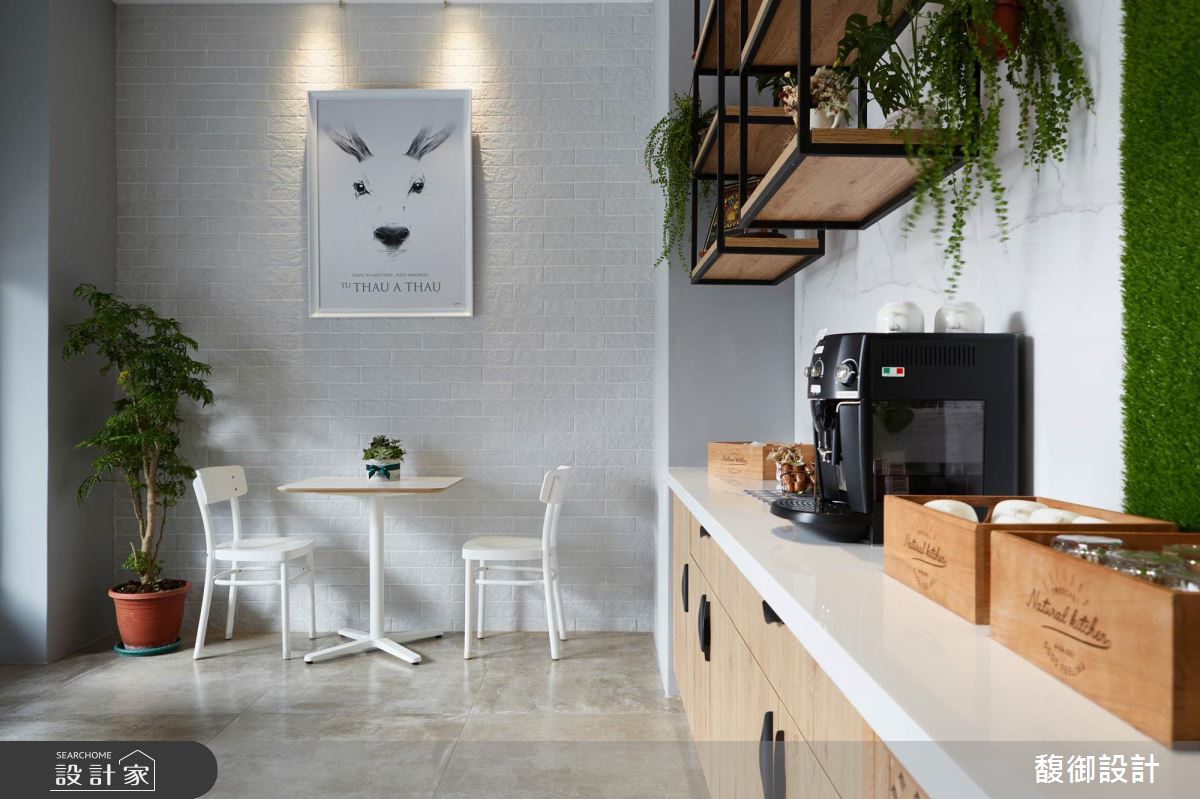 重建老屋，落葉歸根！混搭在地與異國風情的絕美透天厝