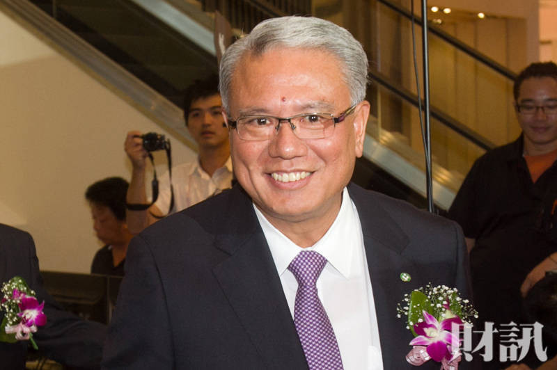 二董魏應交以香港基金名義出手相挺