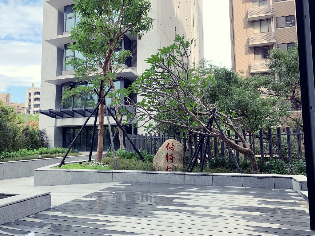 這建案動土找牧師禱告！3年單價73→108萬 前案甚至教友限定