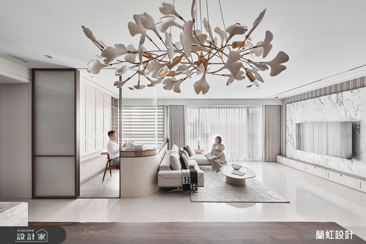 真正的優雅是令人難忘!新北市中古屋翻新，以弧形X健康建材X精緻收納，貼...