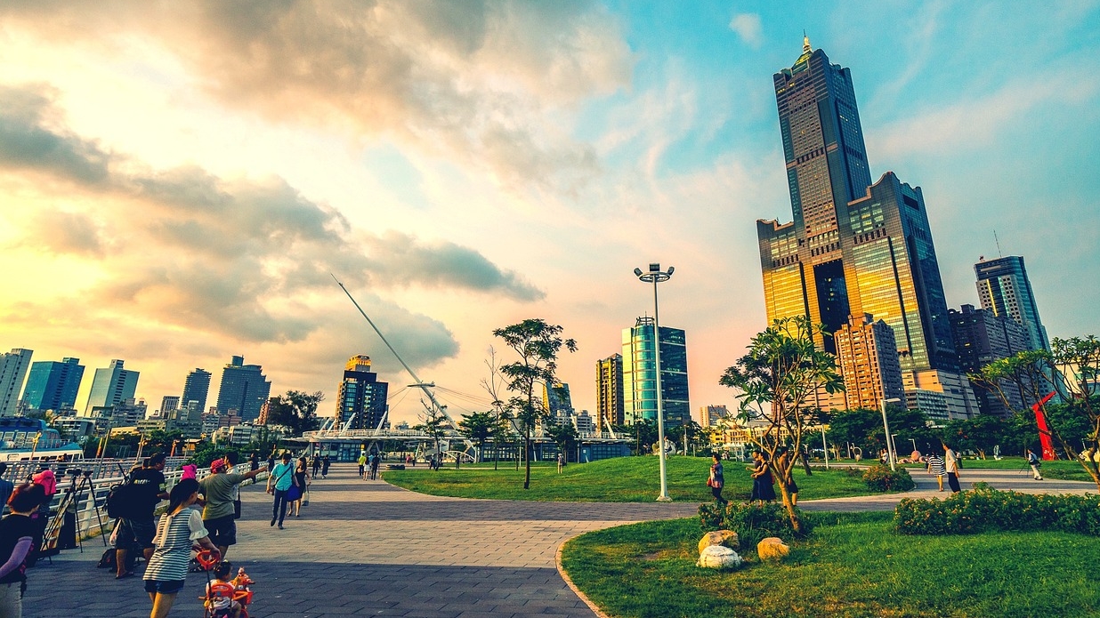 他列高雄5建設「缺什麼才能起飛？」 眾人答案一面倒