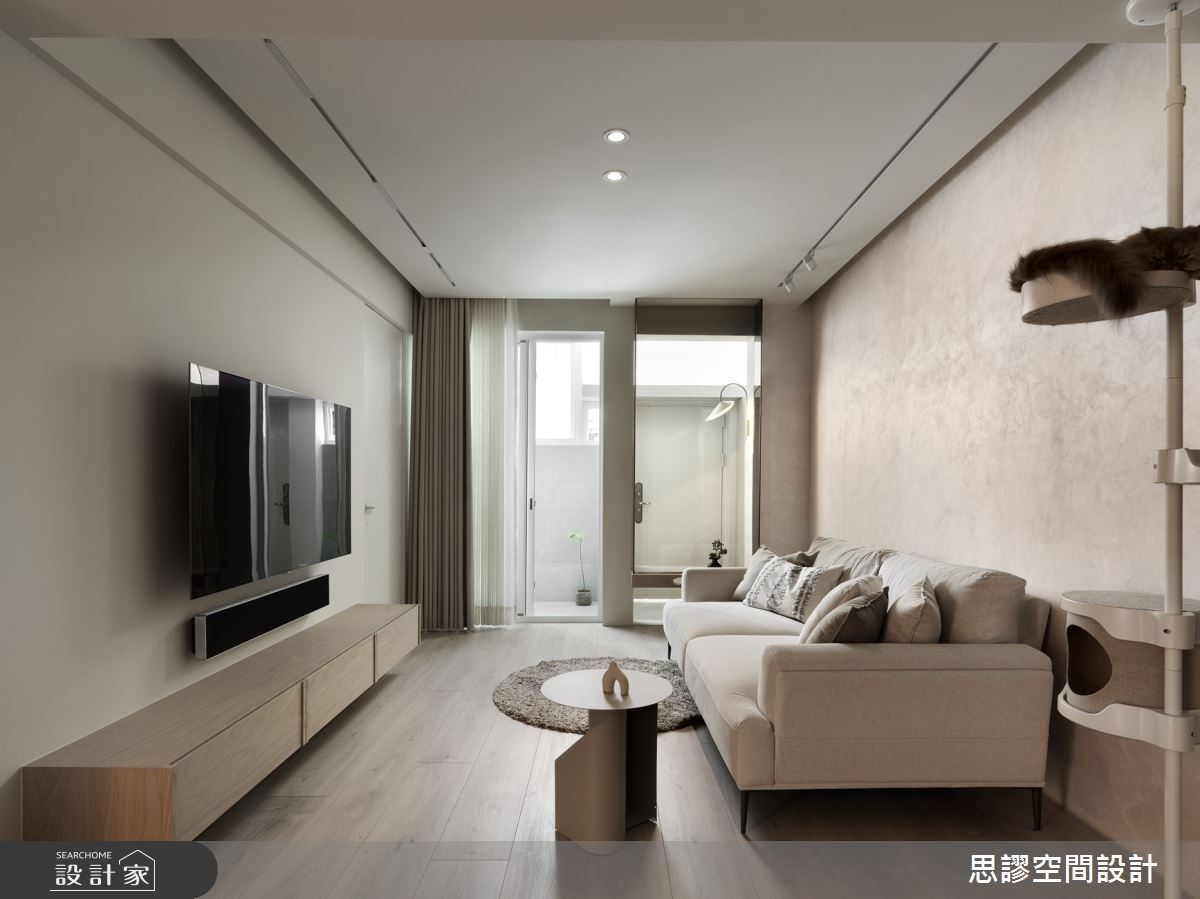 讓25坪老屋陪我們攜手到老!重塑格局增設天窗、衛浴與中島，年邁起家厝化...