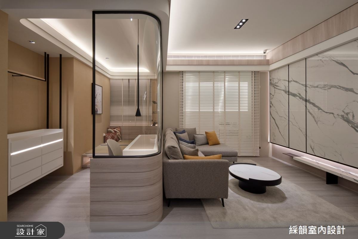 打造精緻感小家庭格局！玻璃屋書房、榻榻米臥榻還有收納機能，兼具美學...