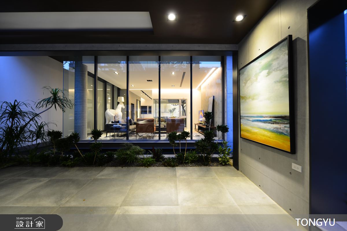 動靜參和的生動畫面！用綠意、採光打造東方感現代風