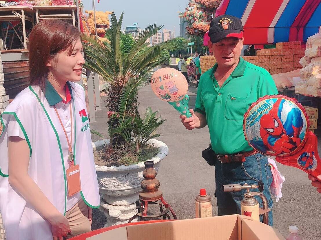 高雄市表揚優良房仲 她替喪女的客戶買房圓夢