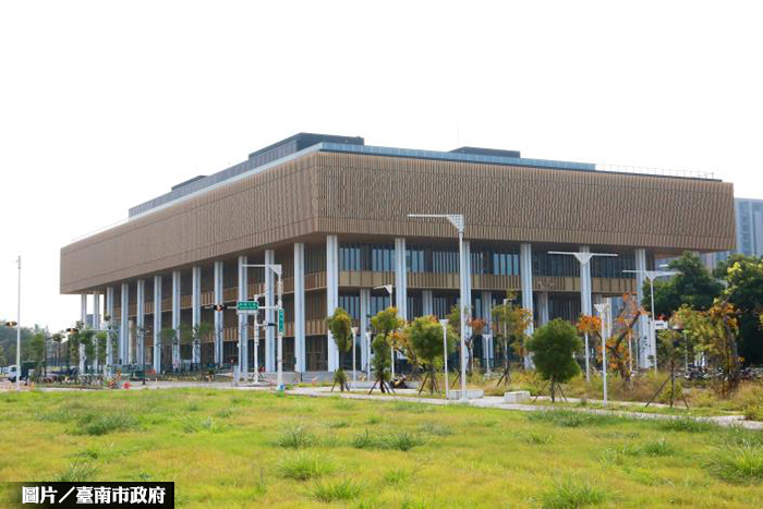 台南市立圖書館新總館 1/2開幕啟用