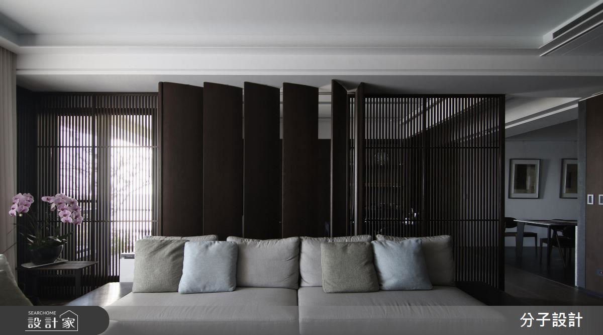 男主人超愛的熱搜風格！深色系這樣打造，穩重雅致又大器