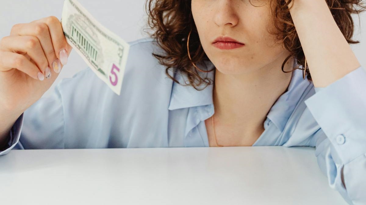 預售屋提早4年交屋 單親媽急了：借錢、違約二選一