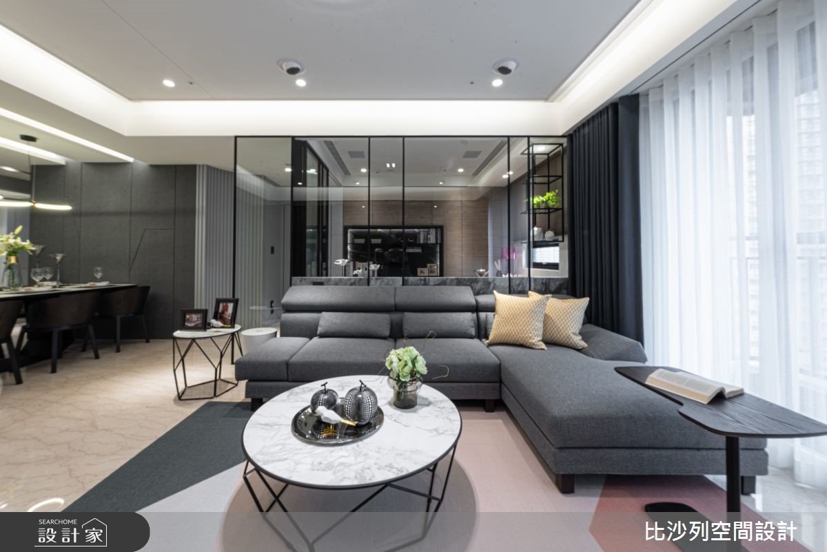 你的家庭劇院，妳的中島廚房！我們仨人的老屋，滿足收納與孩子的創造力