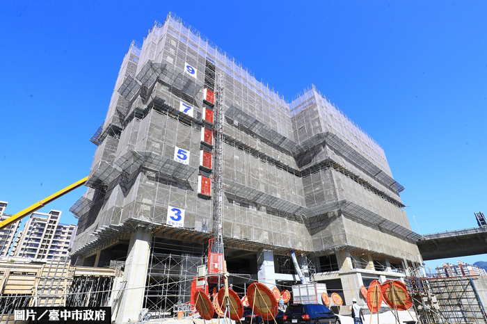 中市太平育賢段社宅上梁 2019年完工