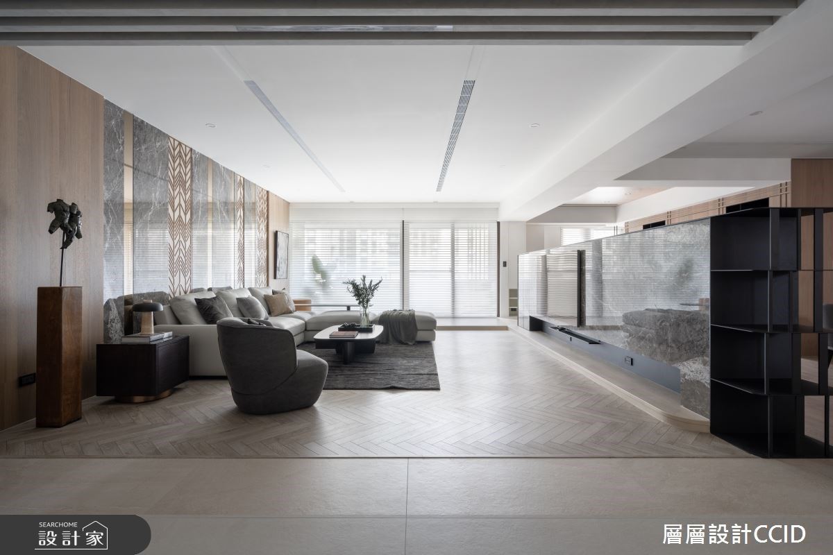 中古屋翻新現代親子宅！共享閱讀、玩樂的開放領域，創造一家五口與毛小...