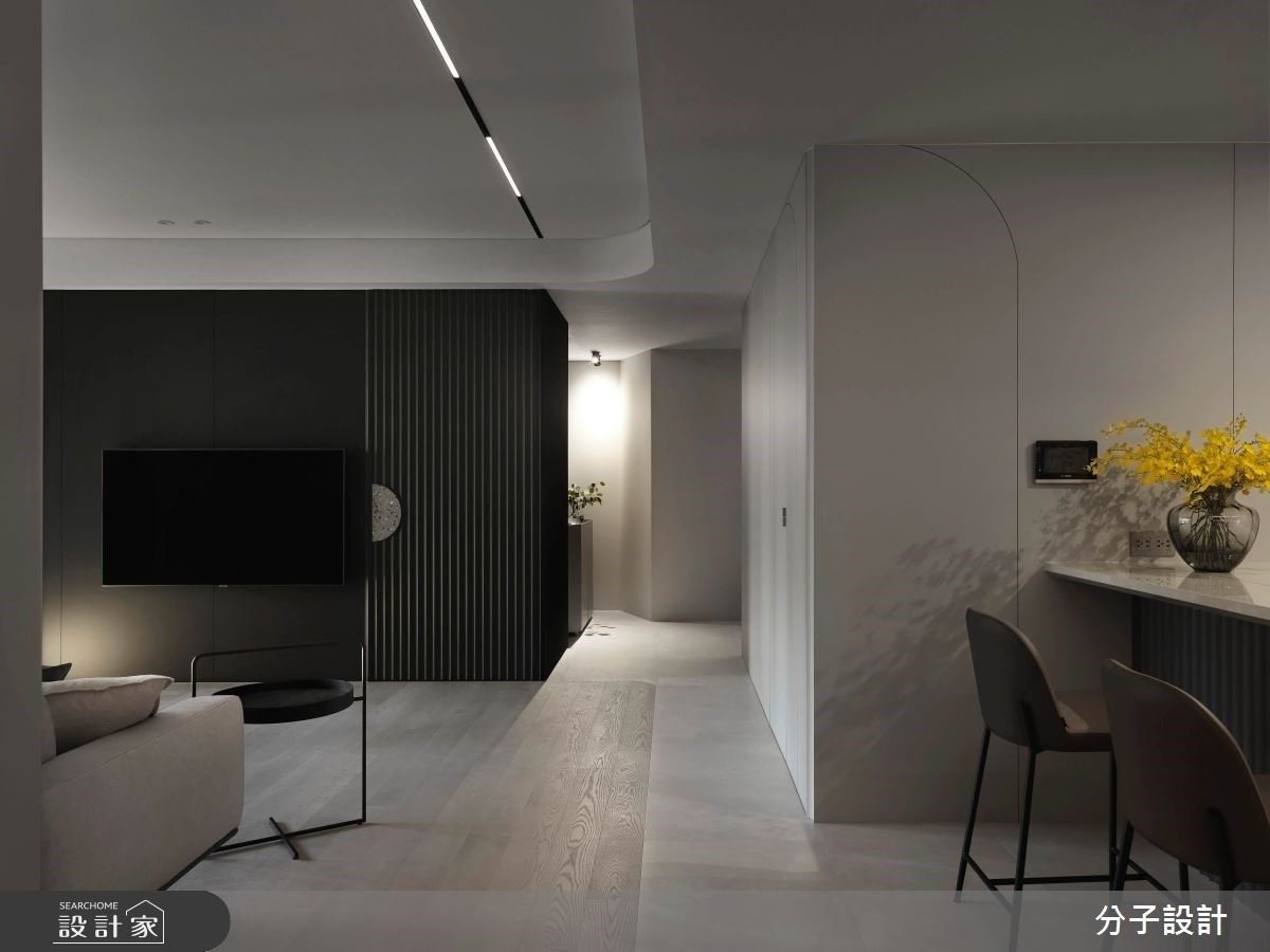 30坪毛胚屋用線性元素與黑灰白色，共譜現代風特色宅
