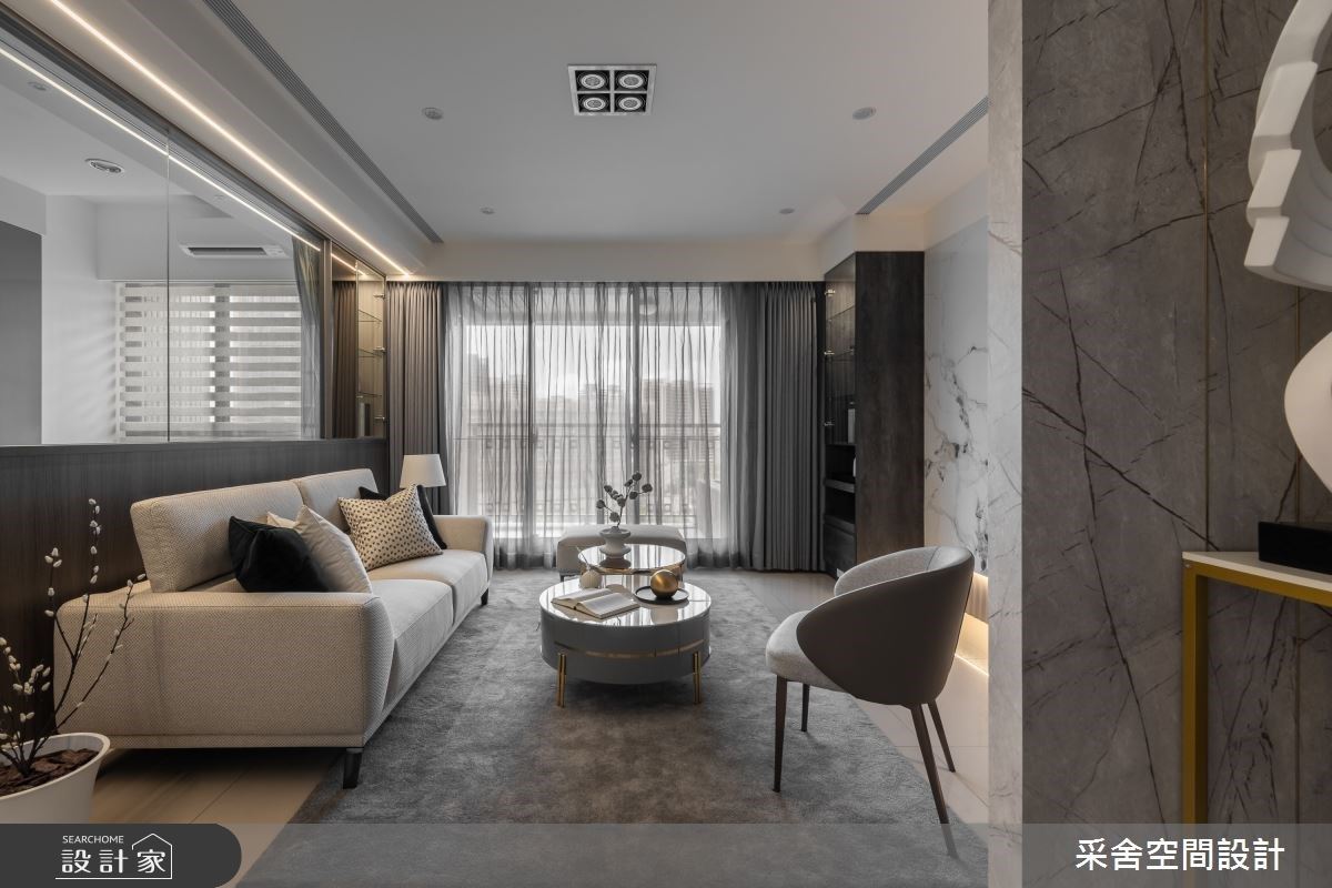 大地色系與異材質層次搭配，營造溫暖放鬆的現代風之家