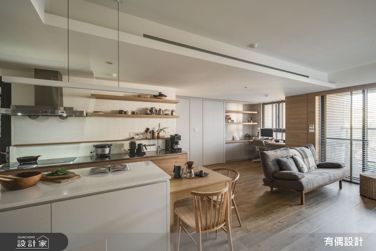 23 坪中古屋改造計畫！融入溫潤木質調、中島廚房梳理流暢動線，創造內外...