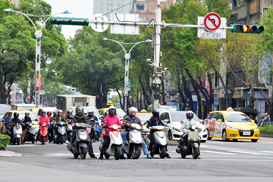 《租賃條例》修法擇期再議 巢運怒轟內政部