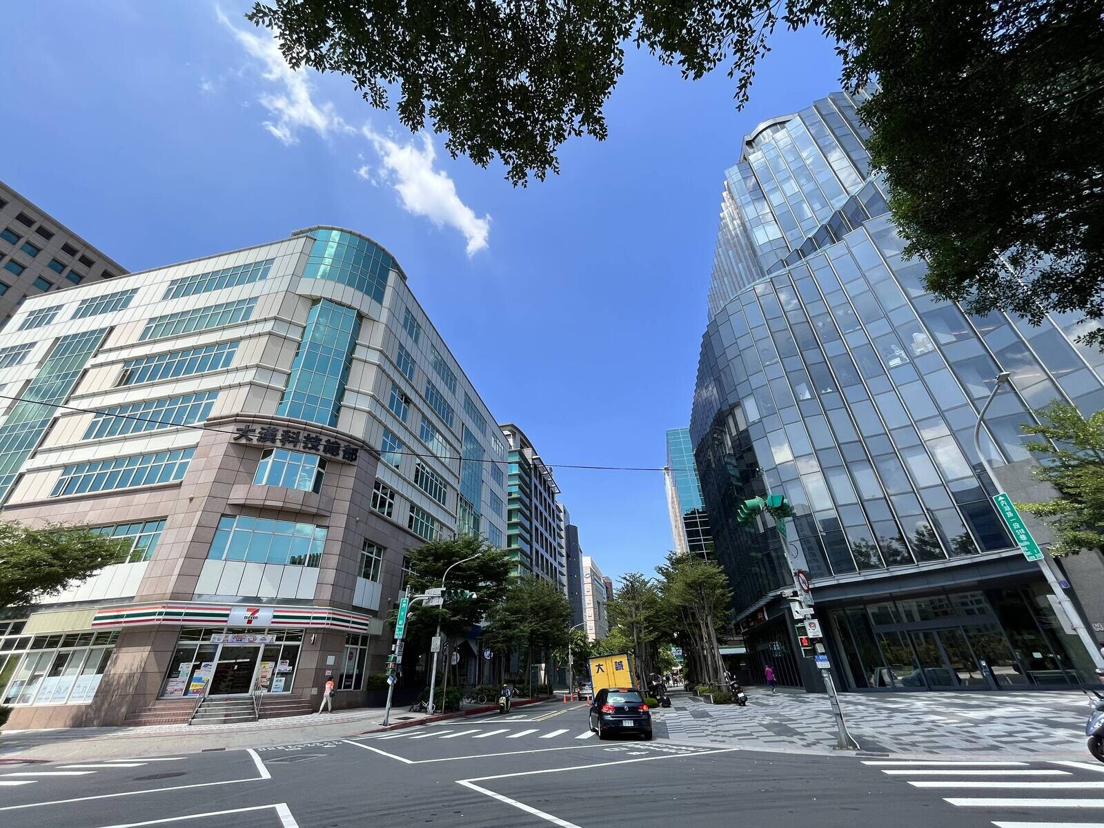 今年最受矚目的辦公、廠辦市場，不畏黑天鵝環伺，買氣續穩，其中內湖科技園區廠辦交易量連續六年都超過百億元。(信義全球資產提供)