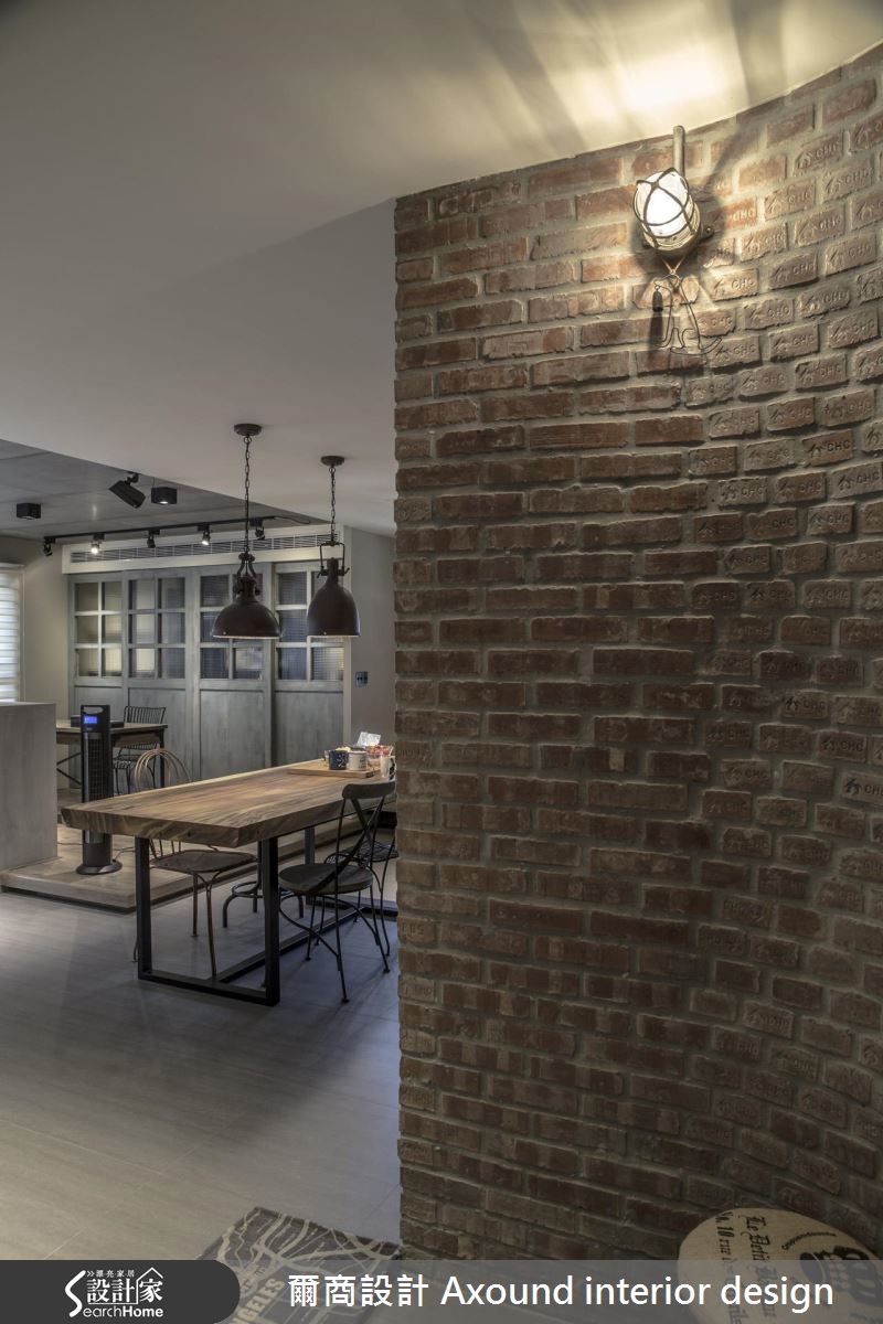 寵物也愛 Loft 風！兩人一犬的悠哉生活