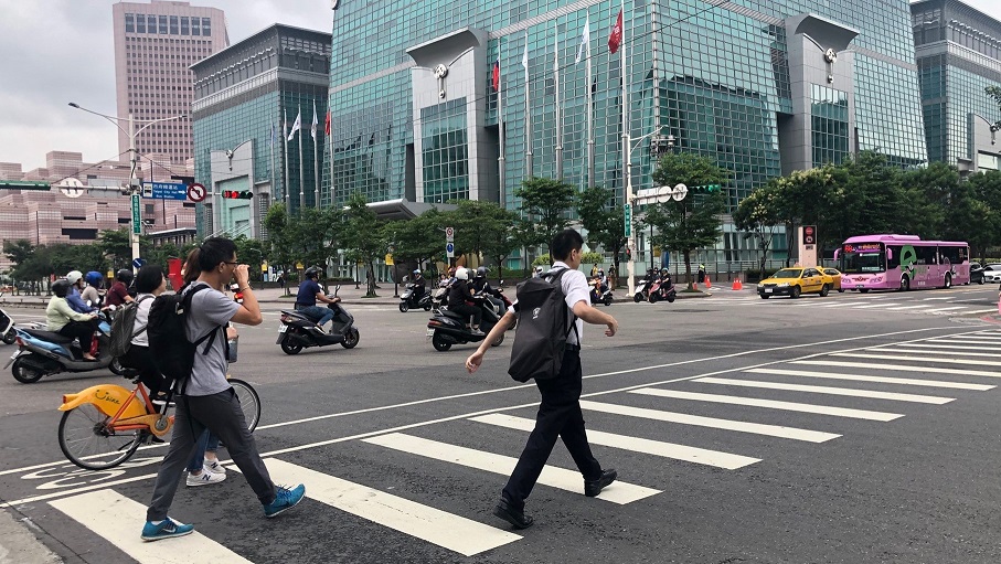 年輕人怒買不起房！房仲大老提建言：貸9成、利1%、還款40年