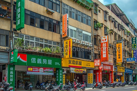 一年倒1348家店　房仲理事長：鬆綁管制