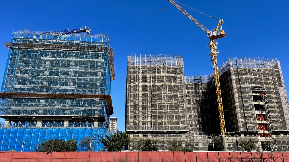 成本飆漲＋過度槓桿 李同榮：爛尾樓是危機也是轉機