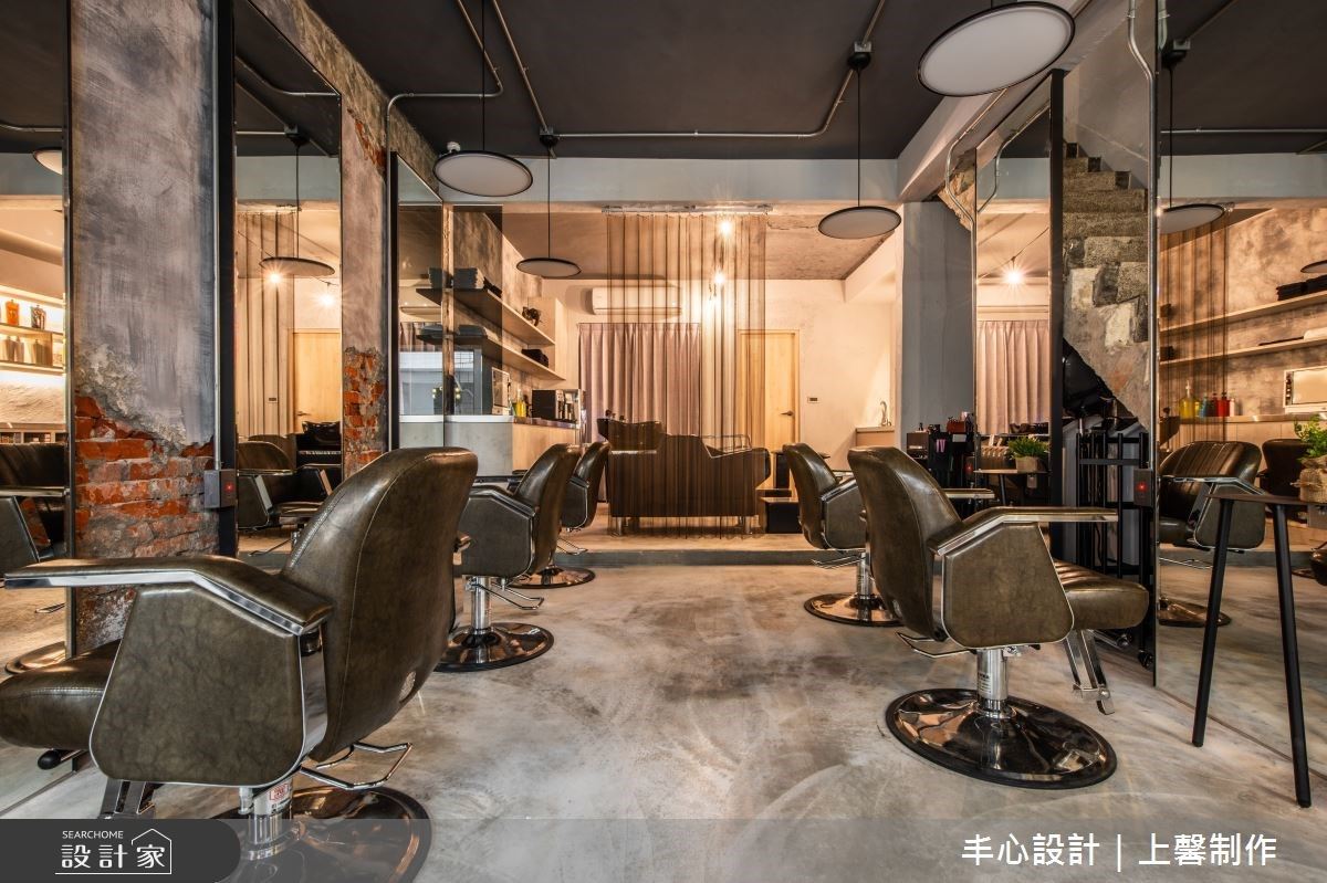 老舊透天厝化身IG打卡景點！好採光、高機能的14坪復古工業風髮廊