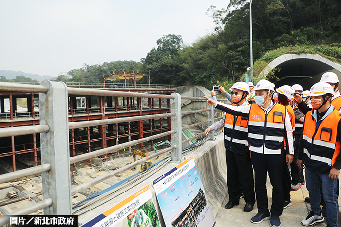 安坑輕軌新進度 侯友宜期許明年通車