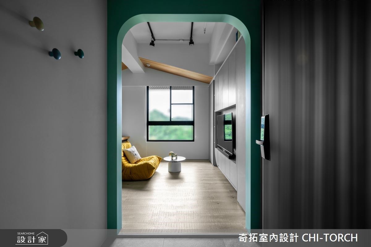 小空間開啟大視野！我倆的 14 坪森林系小宅，出奇拓展出高機能收納