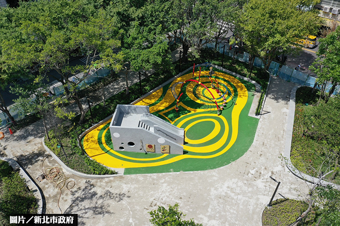 蘆洲永康公園地下停車場 年末免費試停