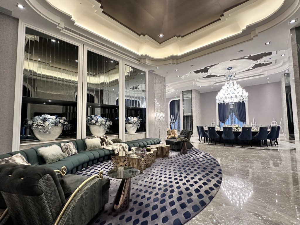 台南神秘富豪現金包層1.39億元掃進地標豪宅