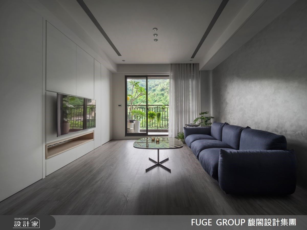 限量腳踏車收進中島、窗花拉門緩解狗狗不安！自然感現代宅讓全家住得舒...