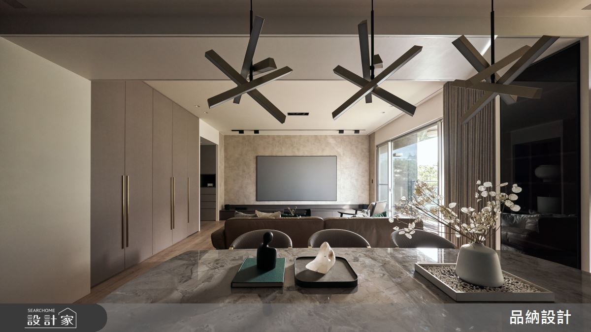 高彩度佐奢華建材勾勒現代風美宅，在新竹40坪中古屋裡實現理想生活樣貌