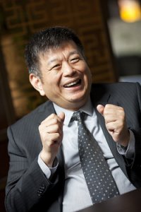 神準！鄭欽天　快進快出搶先機 地產營收王》興富發非典型戰術　擠下遠雄