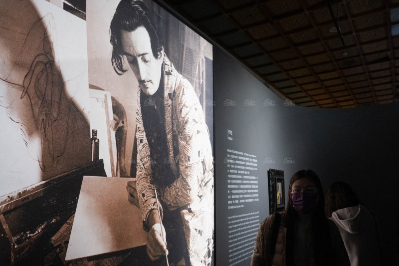 一秒出國！ 西班牙達利畫作真跡空運來台 跨年盛大開幕