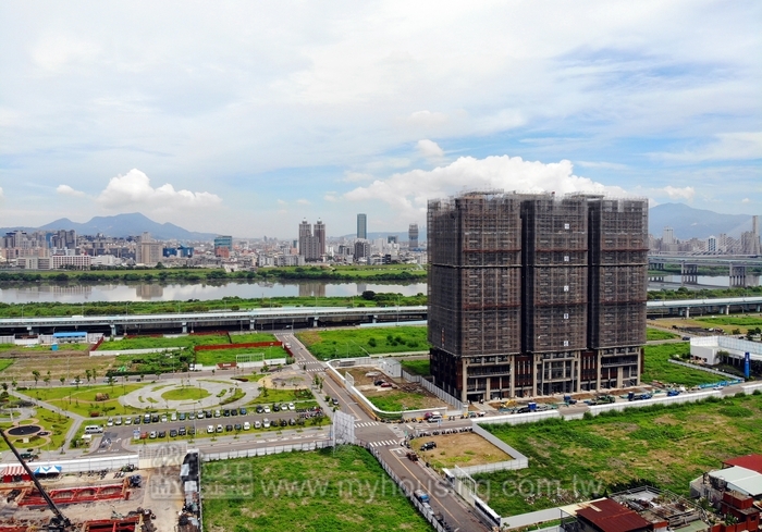 3季抵一年 推案量暴增逾2千5百億